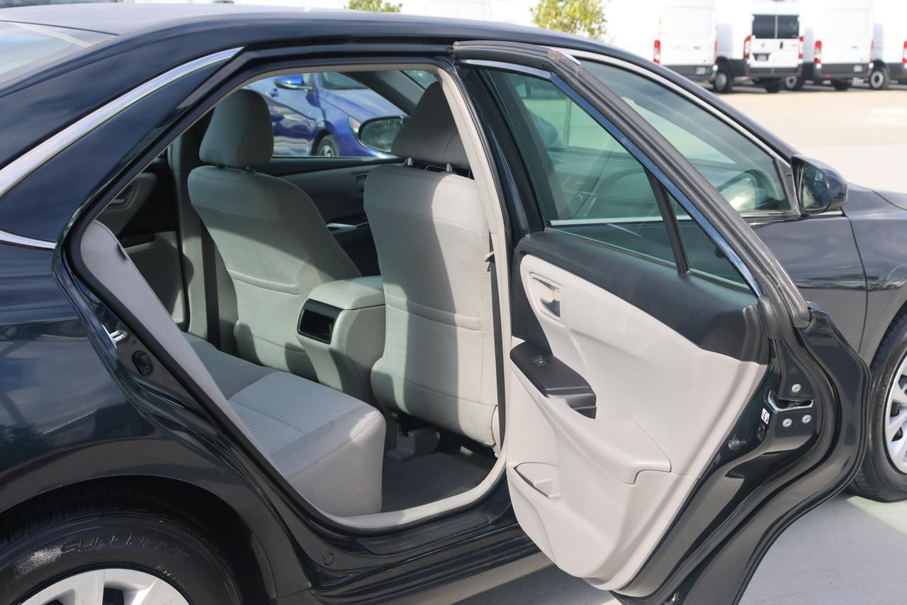 2015 TOYOTA CAMRY LE Houston TX