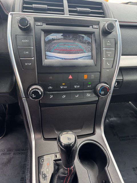 2015 TOYOTA CAMRY SE Grand Prairie TX