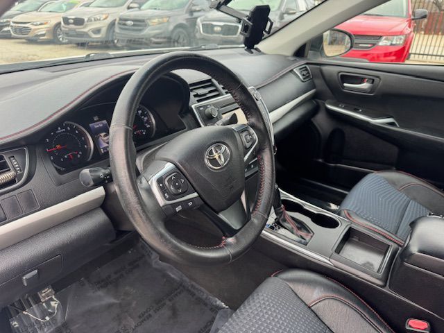 2015 TOYOTA CAMRY SE Grand Prairie TX