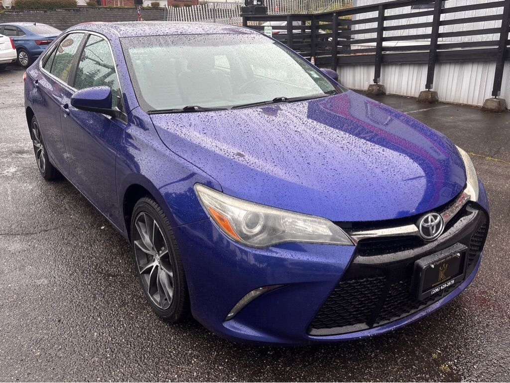 2015 TOYOTA CAMRY XSE