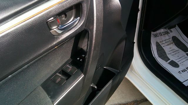 2015 TOYOTA COROLLA LE San Antonio TX