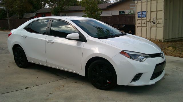 2015 TOYOTA COROLLA LE San Antonio TX