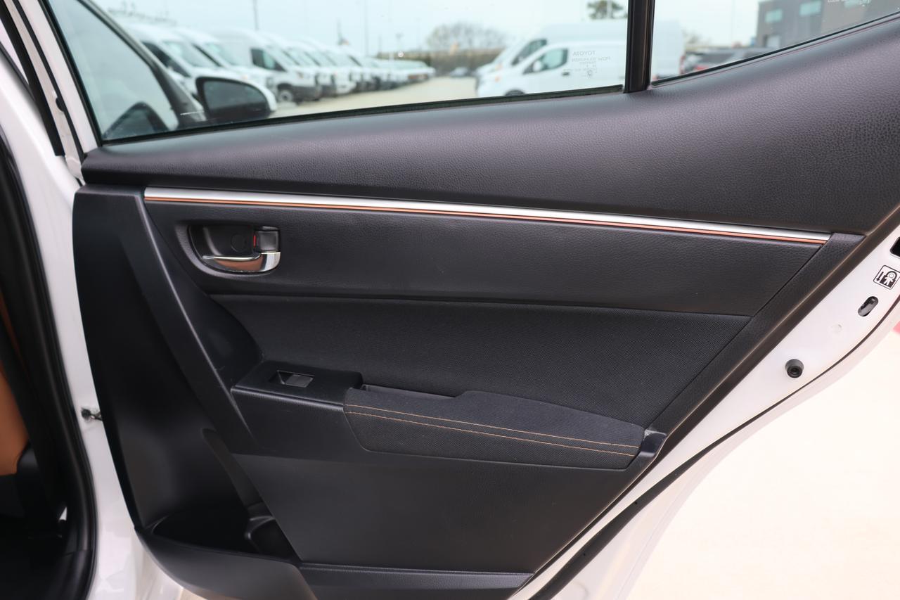 2015 TOYOTA COROLLA LE Houston TX