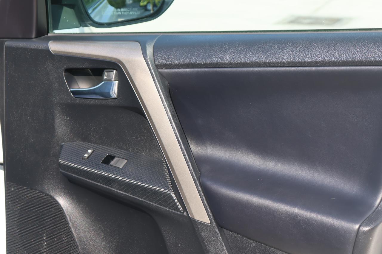 2015 TOYOTA RAV4 LIMITED Houston TX