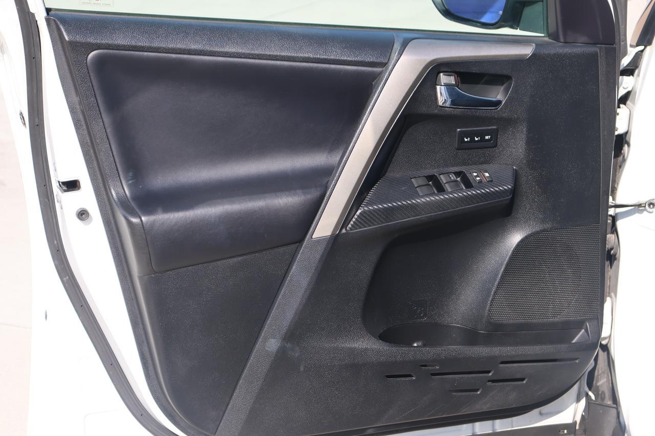 2015 TOYOTA RAV4 LIMITED Houston TX