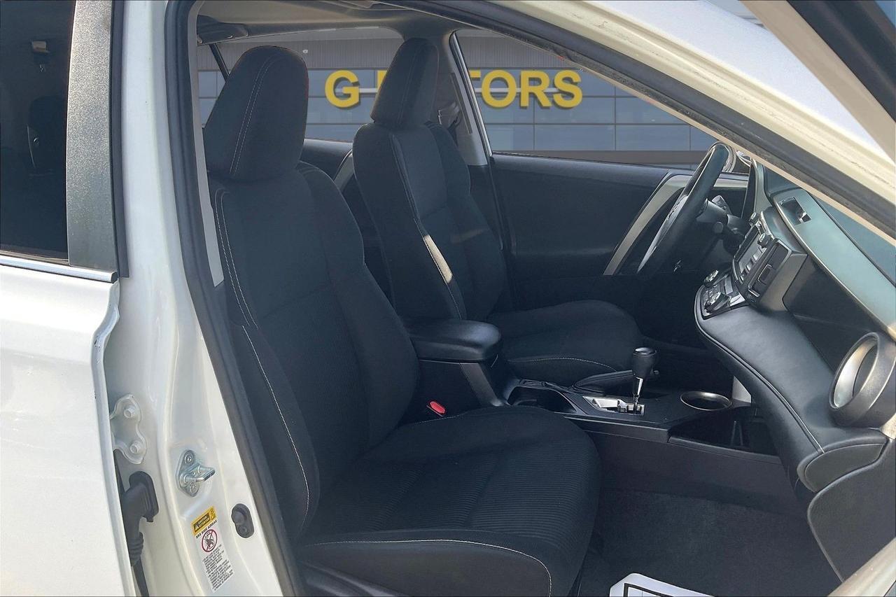 2015 TOYOTA RAV4 XLE Houston TX