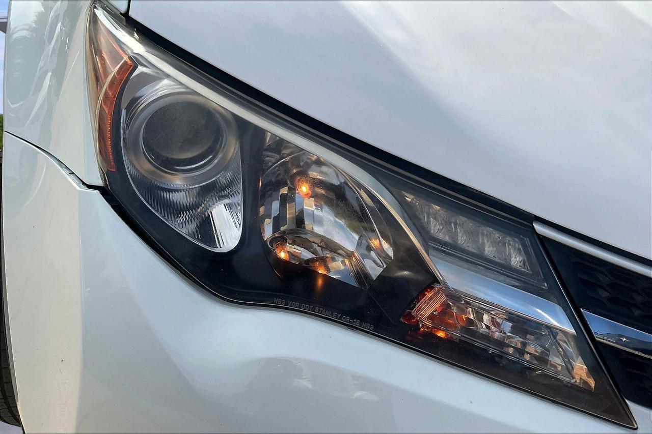2015 TOYOTA RAV4 XLE Houston TX