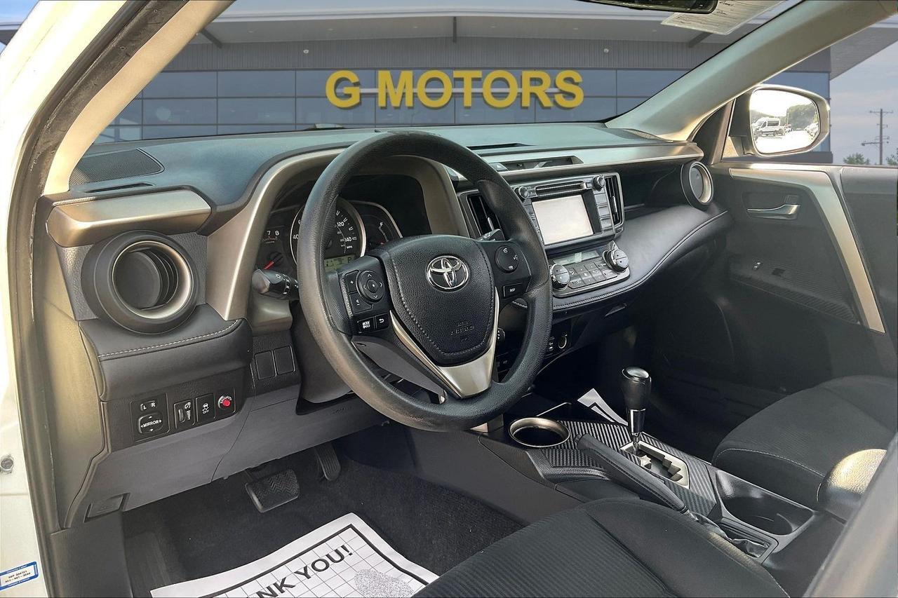 2015 TOYOTA RAV4 XLE Houston TX