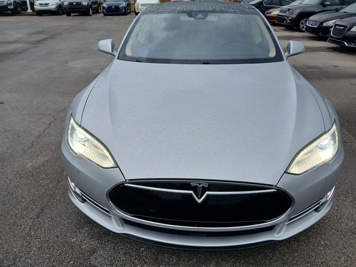 2015 Tesla Model S 60 Sedan 4D