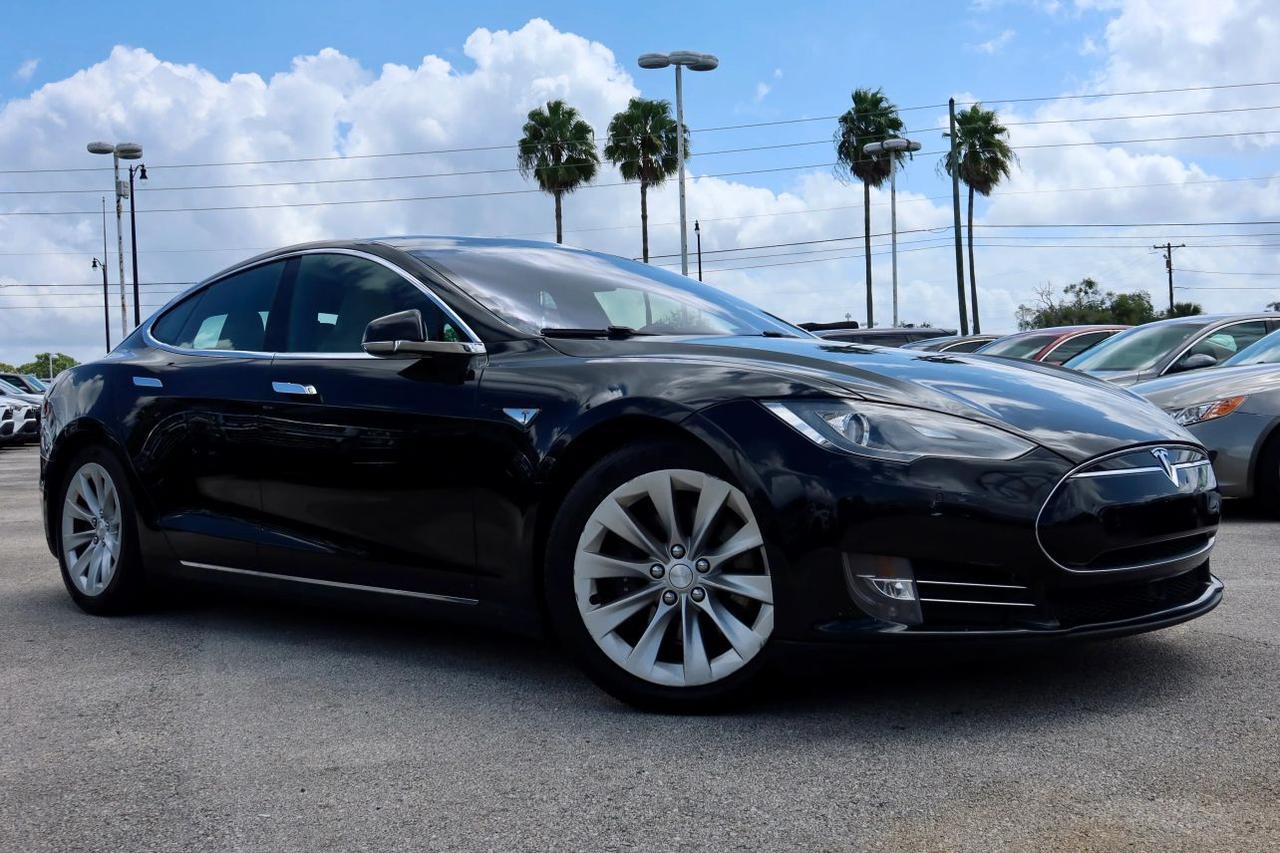 2015 Tesla Model S 70D Sedan 4D