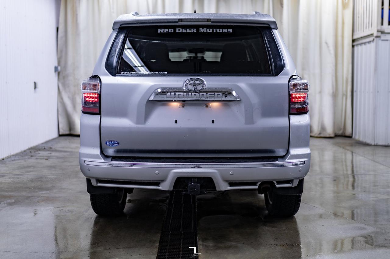 2015 Toyota 4Runner 4x4 Limited Leather Roof Nav BCam Red Deer AB