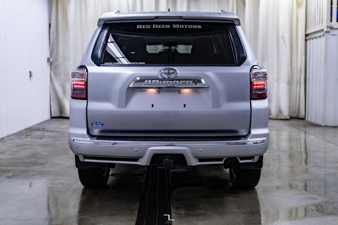 2015 Toyota 4Runner 4x4 Limited Leather Roof Nav BCam Red Deer AB