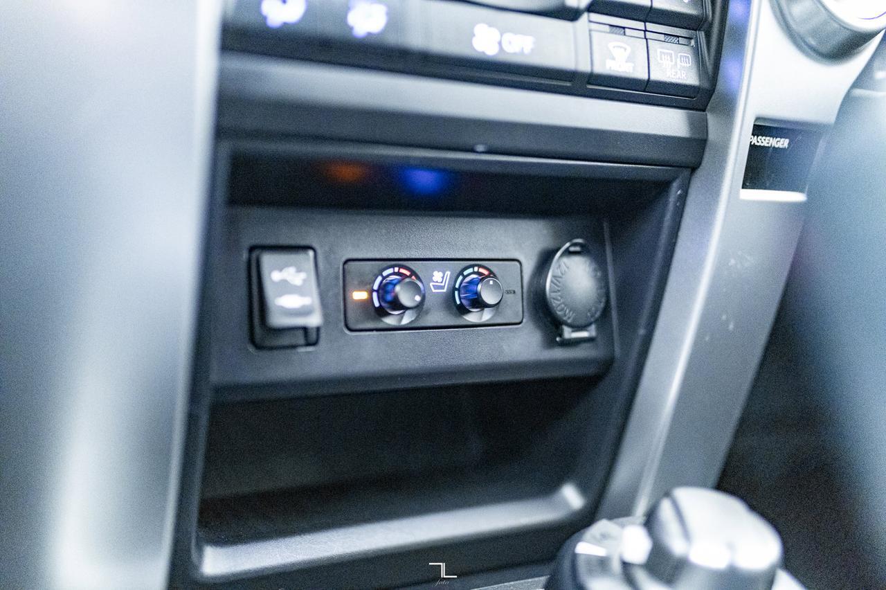 2015 Toyota 4Runner 4x4 Limited Leather Roof Nav BCam Red Deer AB