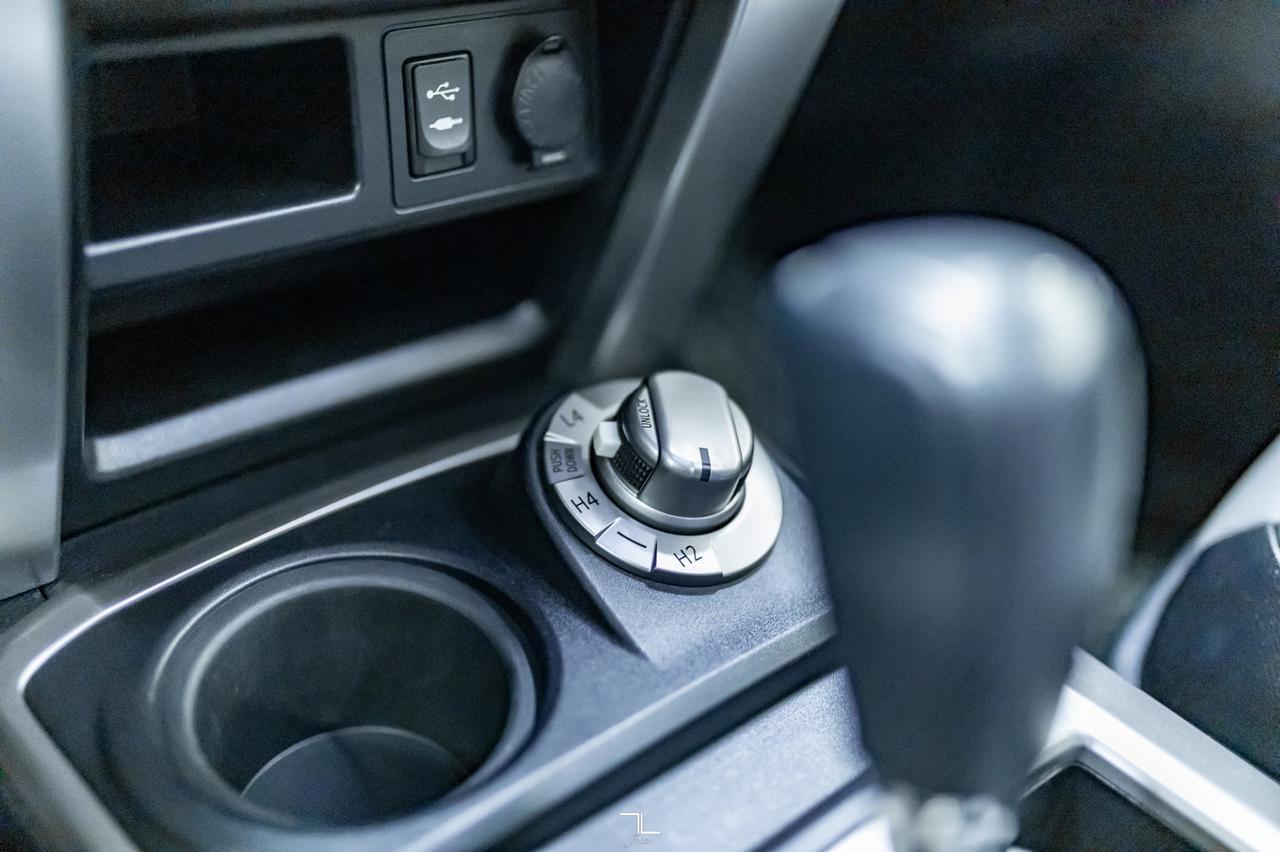 2015 Toyota 4Runner 4x4 SR5 Leather Roof Nav BCam Red Deer AB