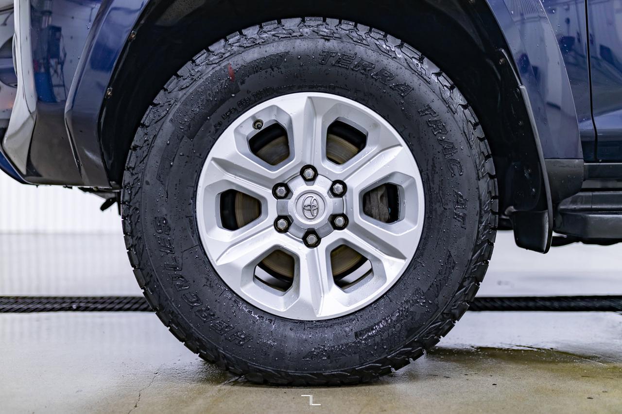 2015 Toyota 4Runner 4x4 SR5 Leather Roof Nav BCam Red Deer AB