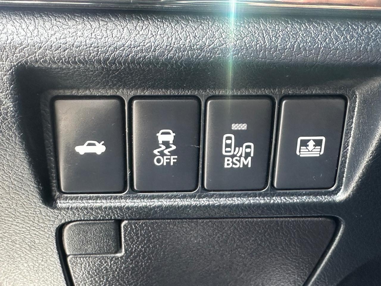 2015 Toyota Avalon Hybrid Limited Austin TX