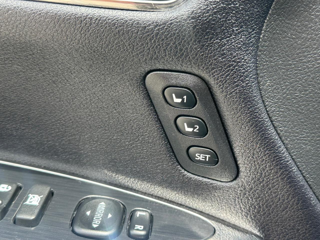 2015 Toyota Avalon Hybrid Limited Austin TX