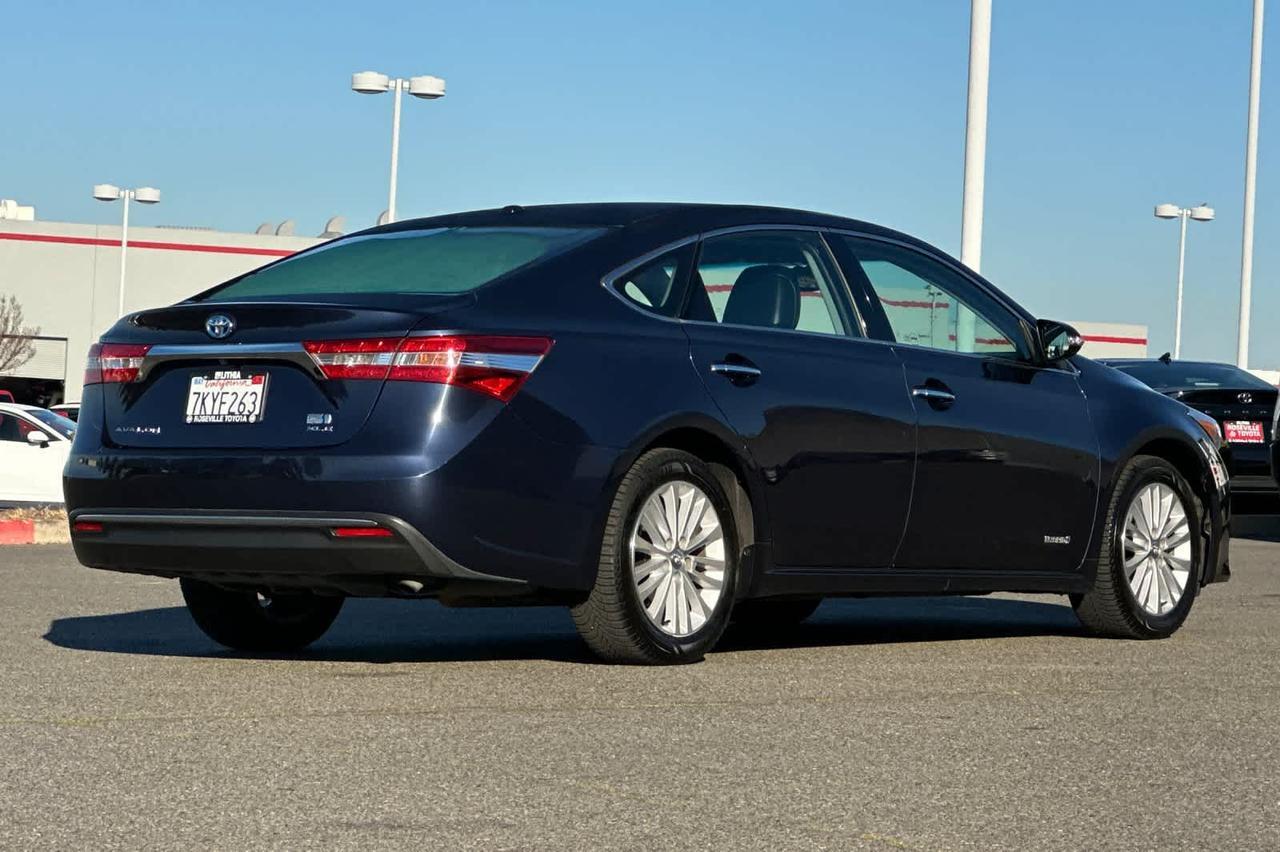 2015 Toyota Avalon Hybrid XLE Touring