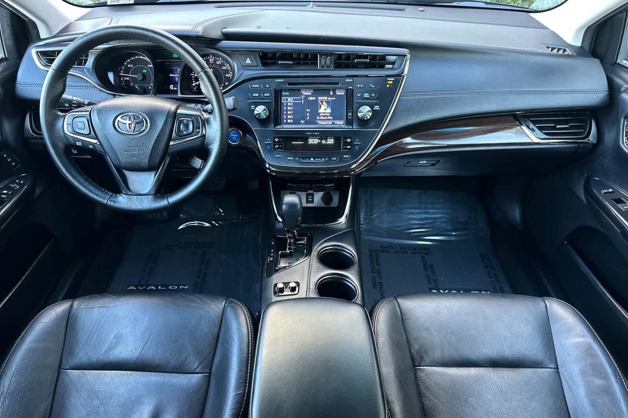 2015 Toyota Avalon Hybrid XLE Touring