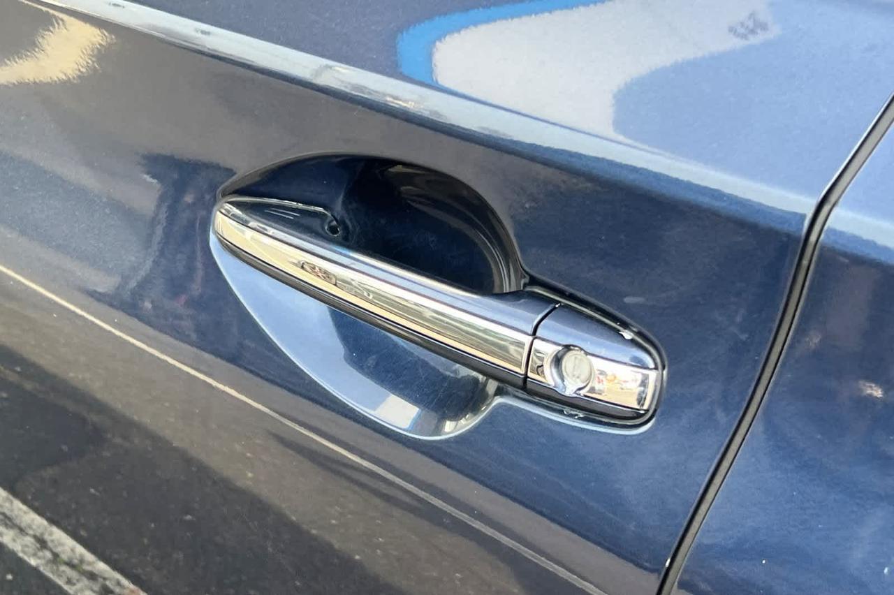 2015 Toyota Avalon Hybrid XLE Touring Roseville CA