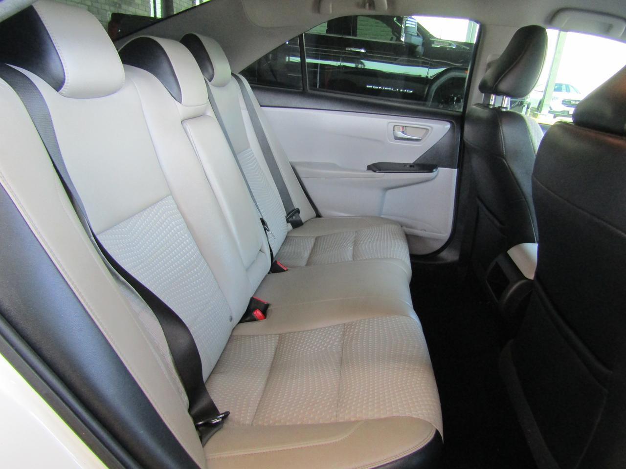 2015 Toyota Camry 4dr Sdn I4 Auto XLE (Natl) Grand Prairie TX