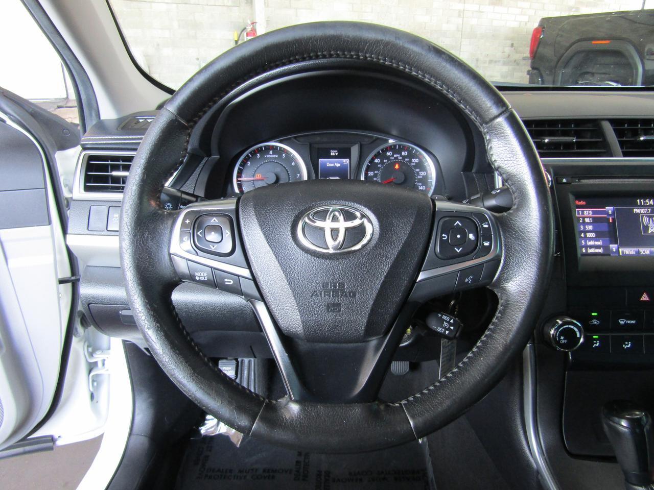 2015 Toyota Camry 4dr Sdn I4 Auto XLE (Natl) Grand Prairie TX