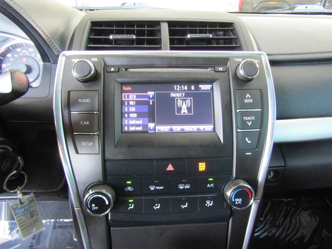 2015 Toyota Camry 4dr Sdn I4 Auto XLE (Natl) Grand Prairie TX
