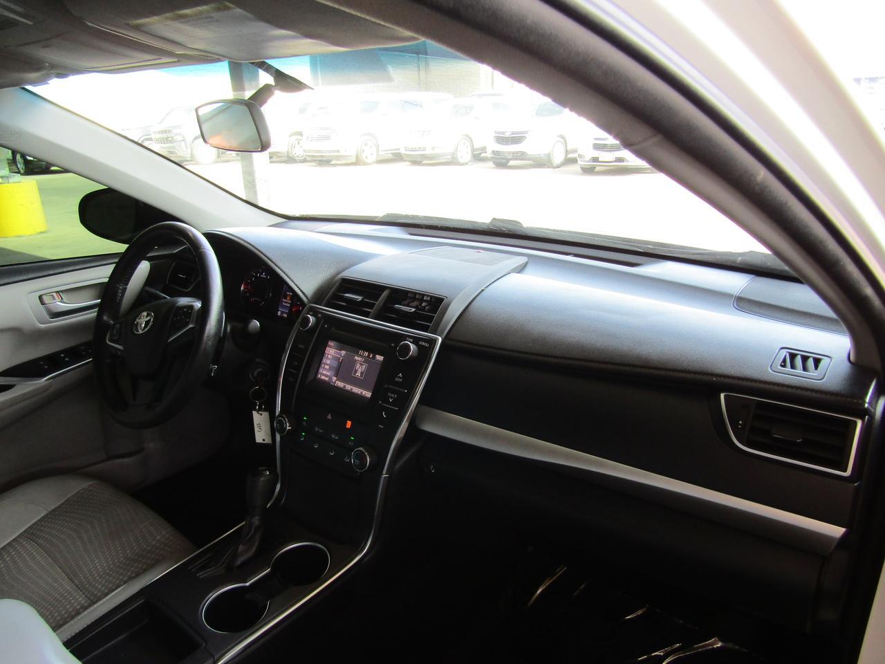 2015 Toyota Camry 4dr Sdn I4 Auto XLE (Natl) Grand Prairie TX