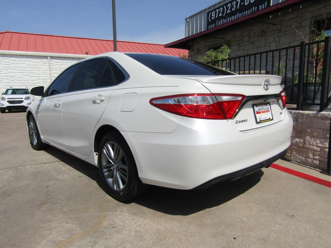 2015 Toyota Camry 4dr Sdn I4 Auto XLE (Natl) Grand Prairie TX