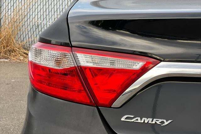 2015 Toyota Camry Hybrid LE Roseville CA