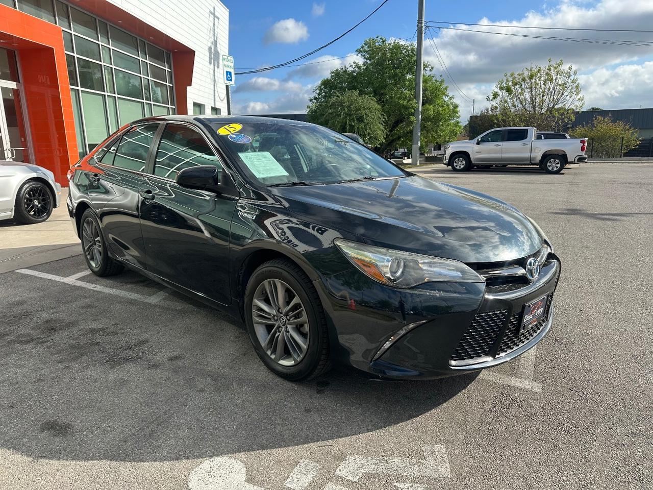 2015 Toyota Camry Hybrid SE 2.5