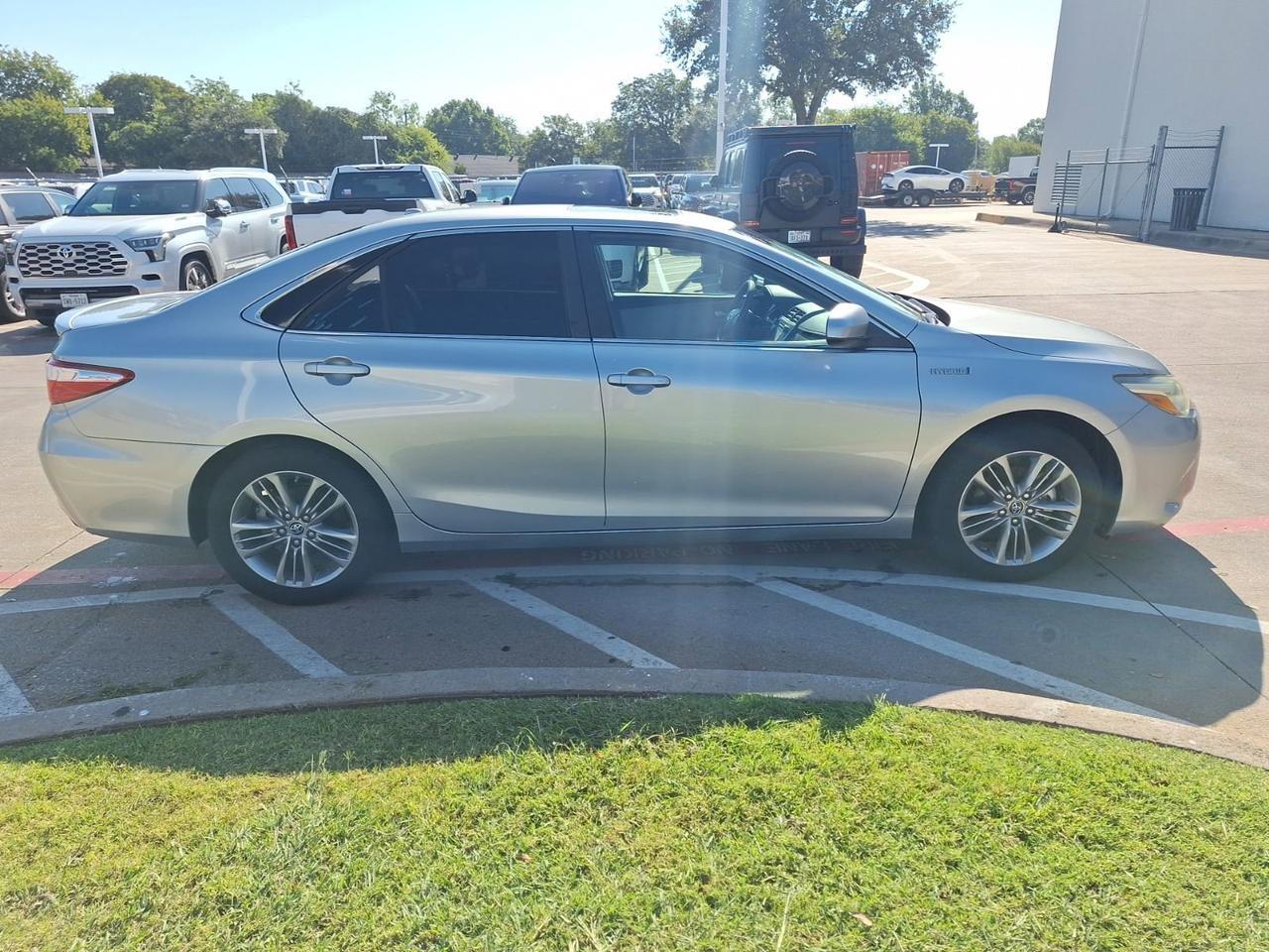 2015 Toyota Camry Hybrid SE Hurst TX