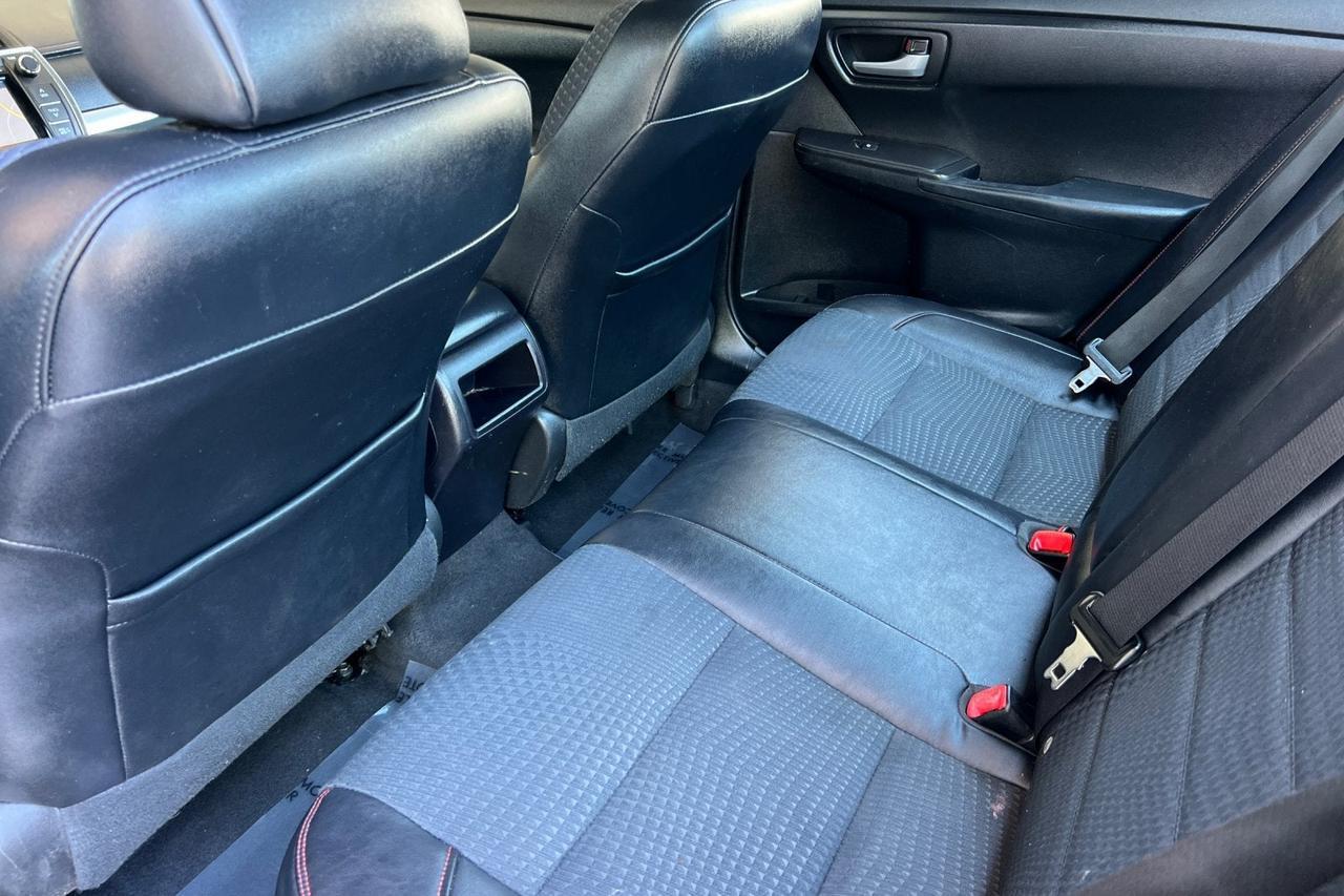2015 Toyota Camry Hybrid SE Roseville CA