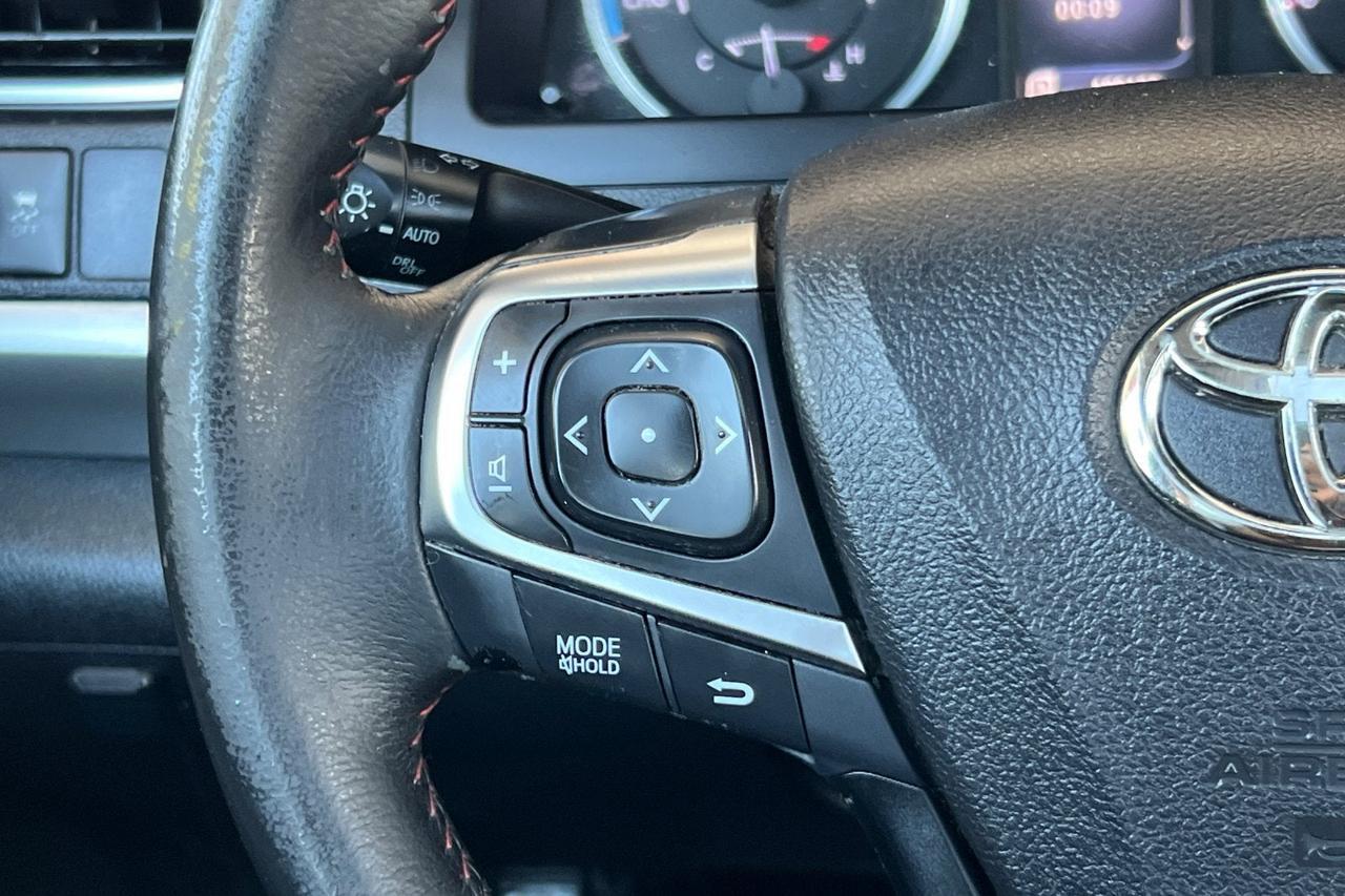 2015 Toyota Camry Hybrid SE Roseville CA