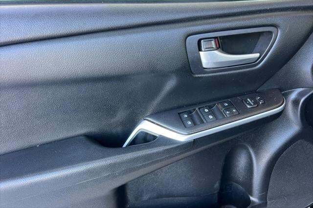 2015 Toyota Camry Hybrid SE Roseville CA