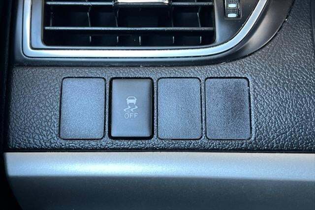 2015 Toyota Camry Hybrid SE Roseville CA