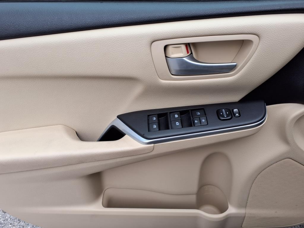 2015 Toyota Camry LE Roanoke VA