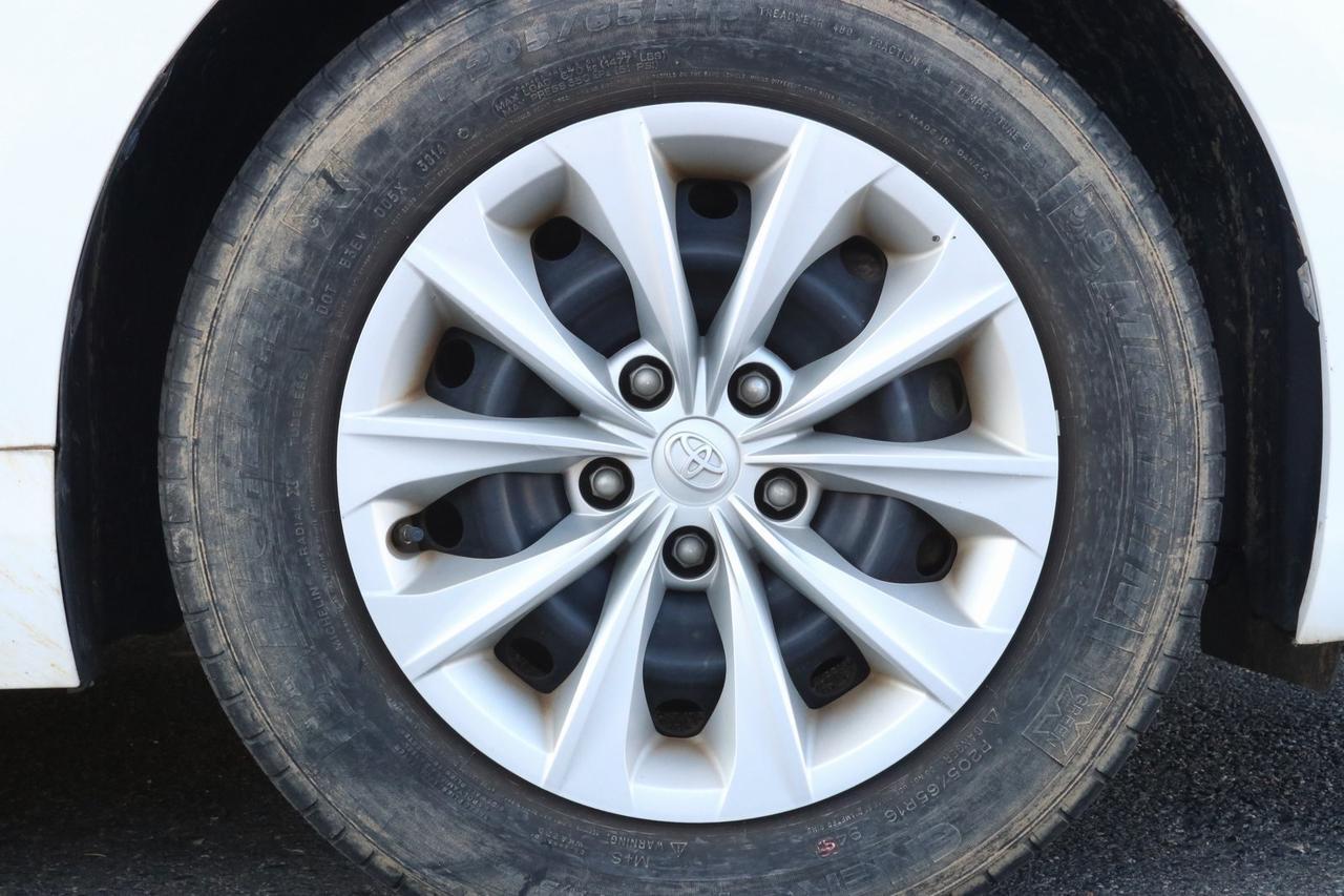 2015 Toyota Camry LE Fredericksburg VA