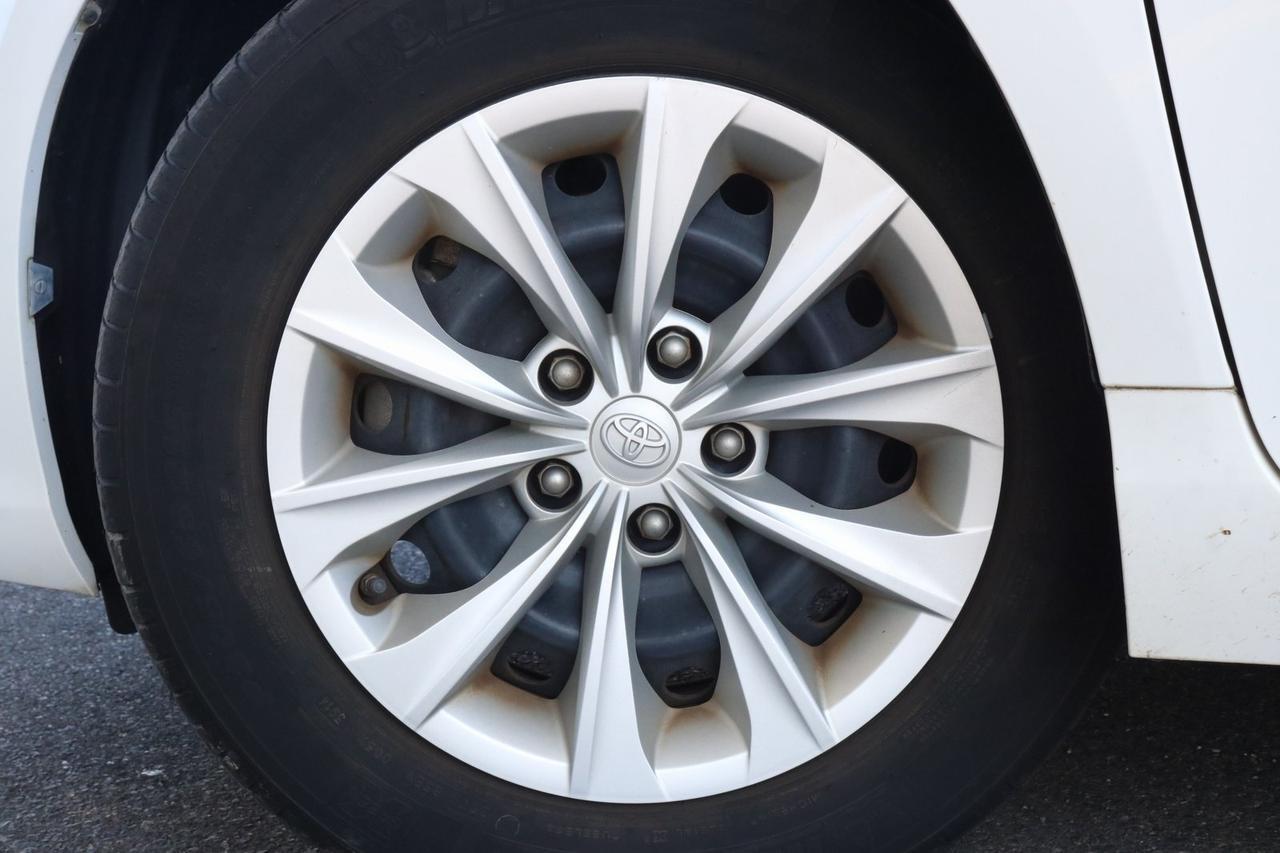 2015 Toyota Camry LE Fredericksburg VA