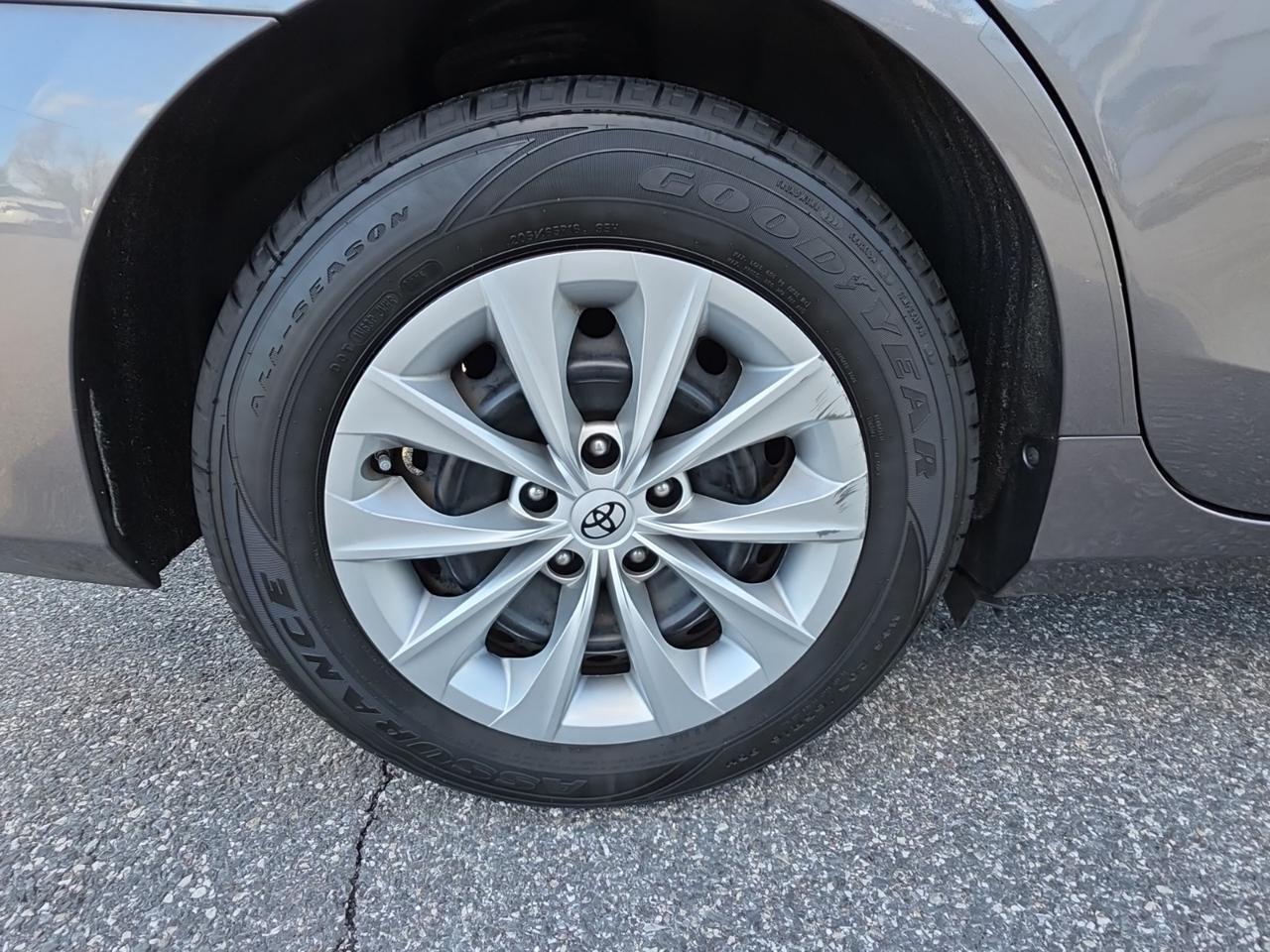 2015 Toyota Camry LE Glen Burnie MD