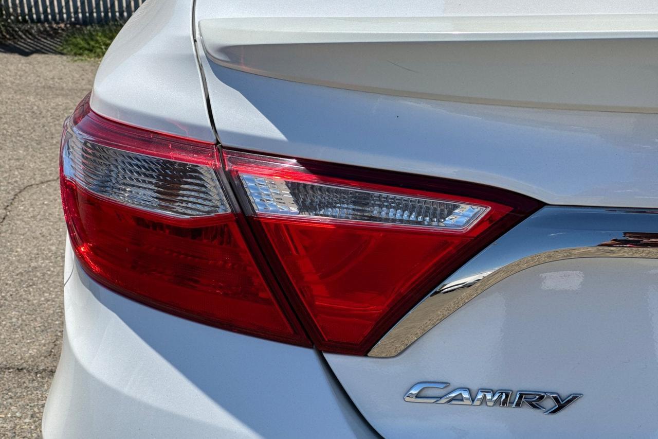 2015 Toyota Camry SE Roseville CA