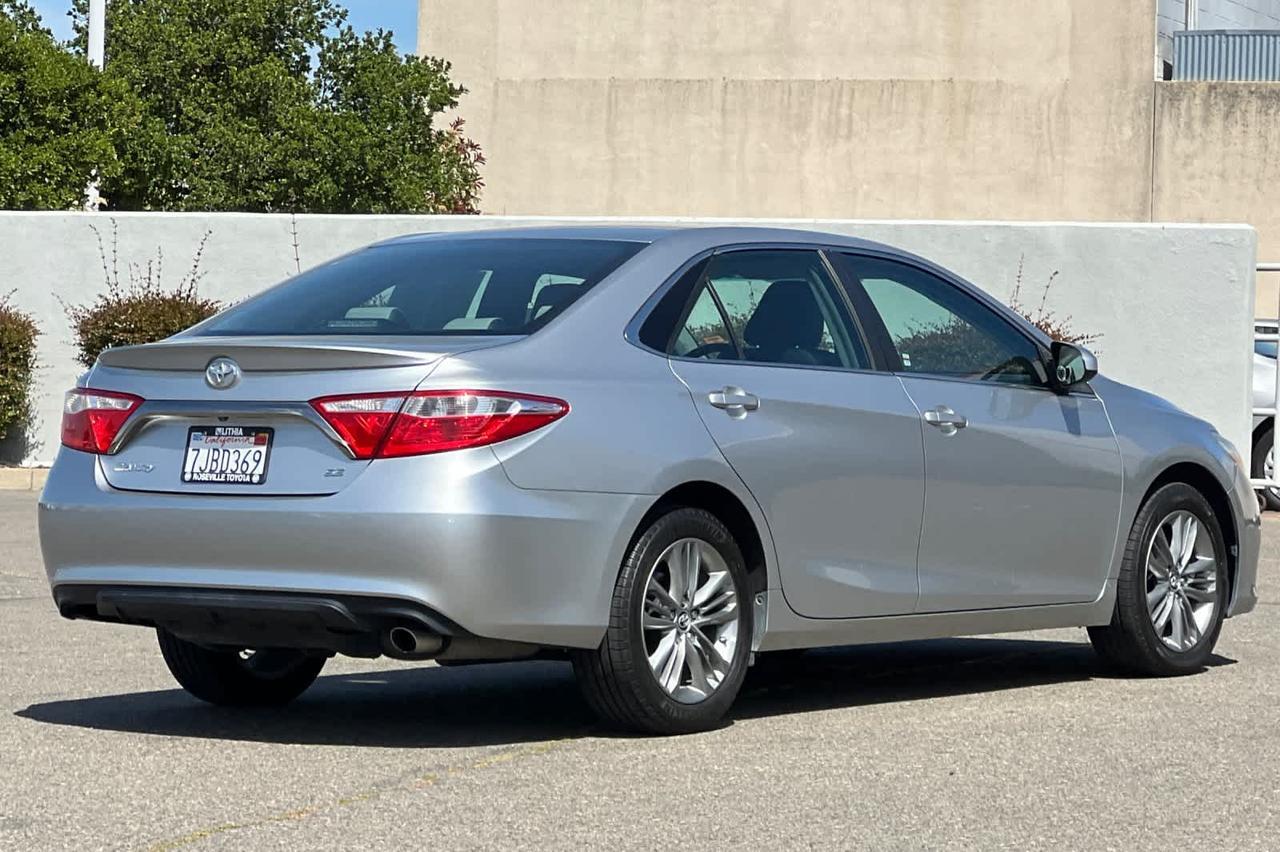 2015 Toyota Camry SE