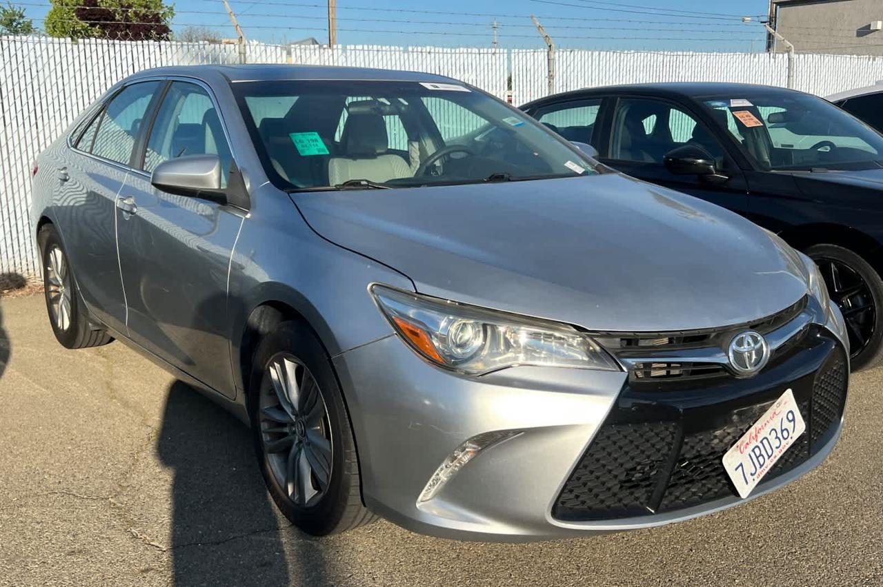 2015 Toyota Camry SE