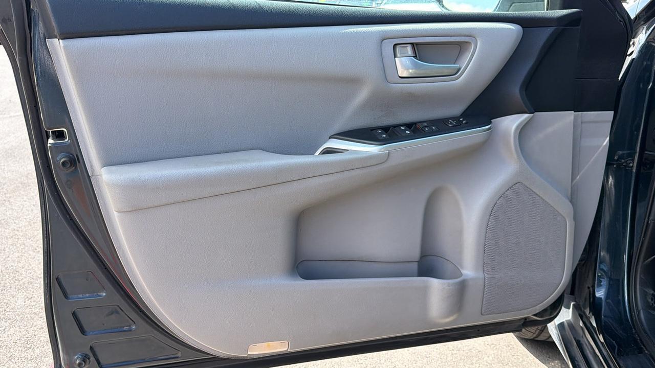 2015 Toyota Camry SE New Braunfels TX