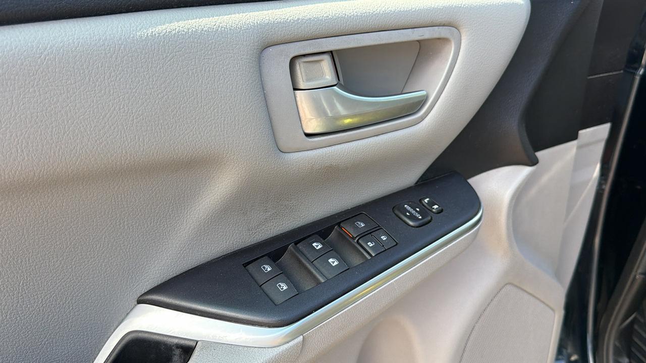 2015 Toyota Camry SE New Braunfels TX