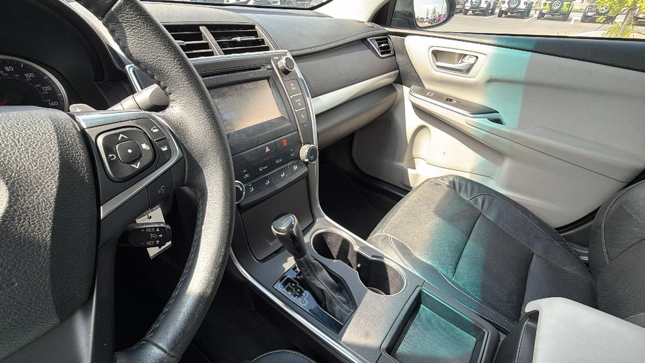 2015 Toyota Camry SE New Braunfels TX