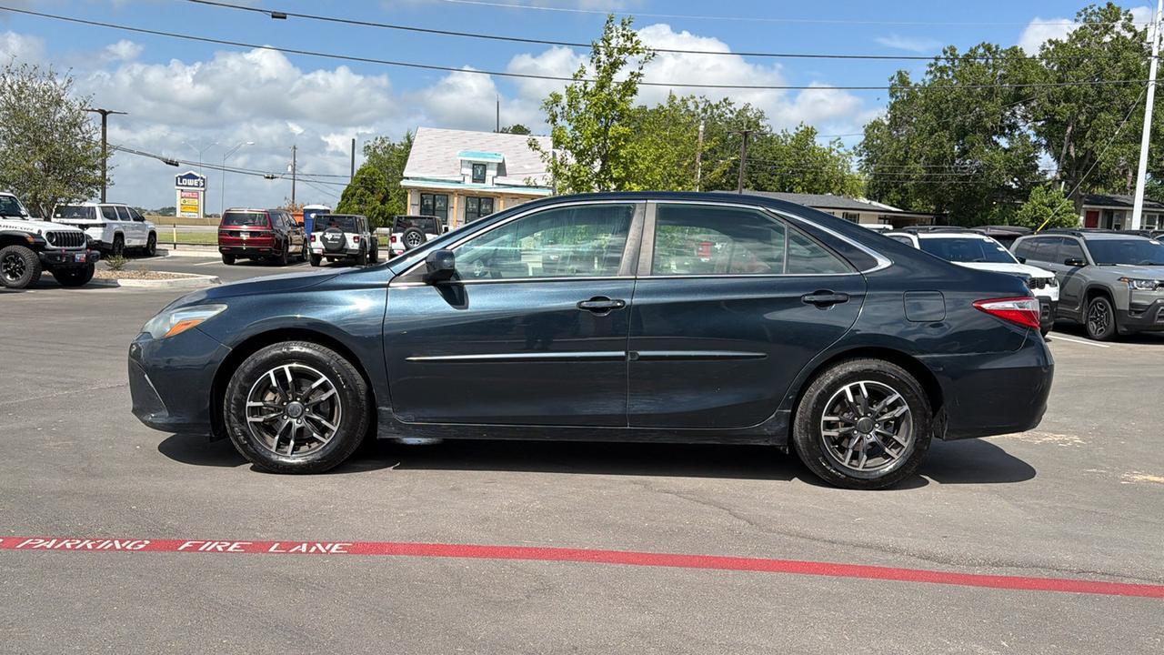 2015 Toyota Camry SE New Braunfels TX
