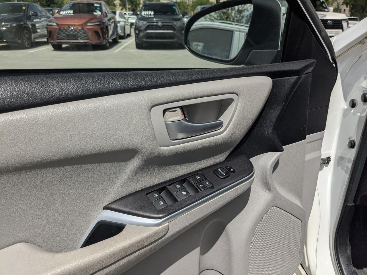 2015 Toyota Camry SE San Antonio TX