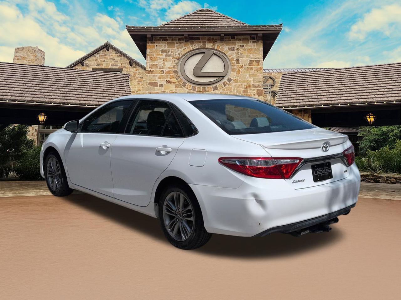 2015 Toyota Camry SE