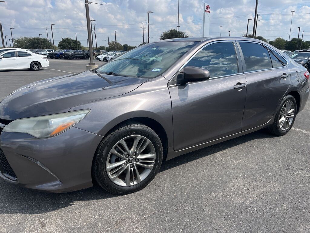2015 Toyota Camry SE